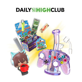 "Level Up" Smoking Box - Daily High Club Coupon Code